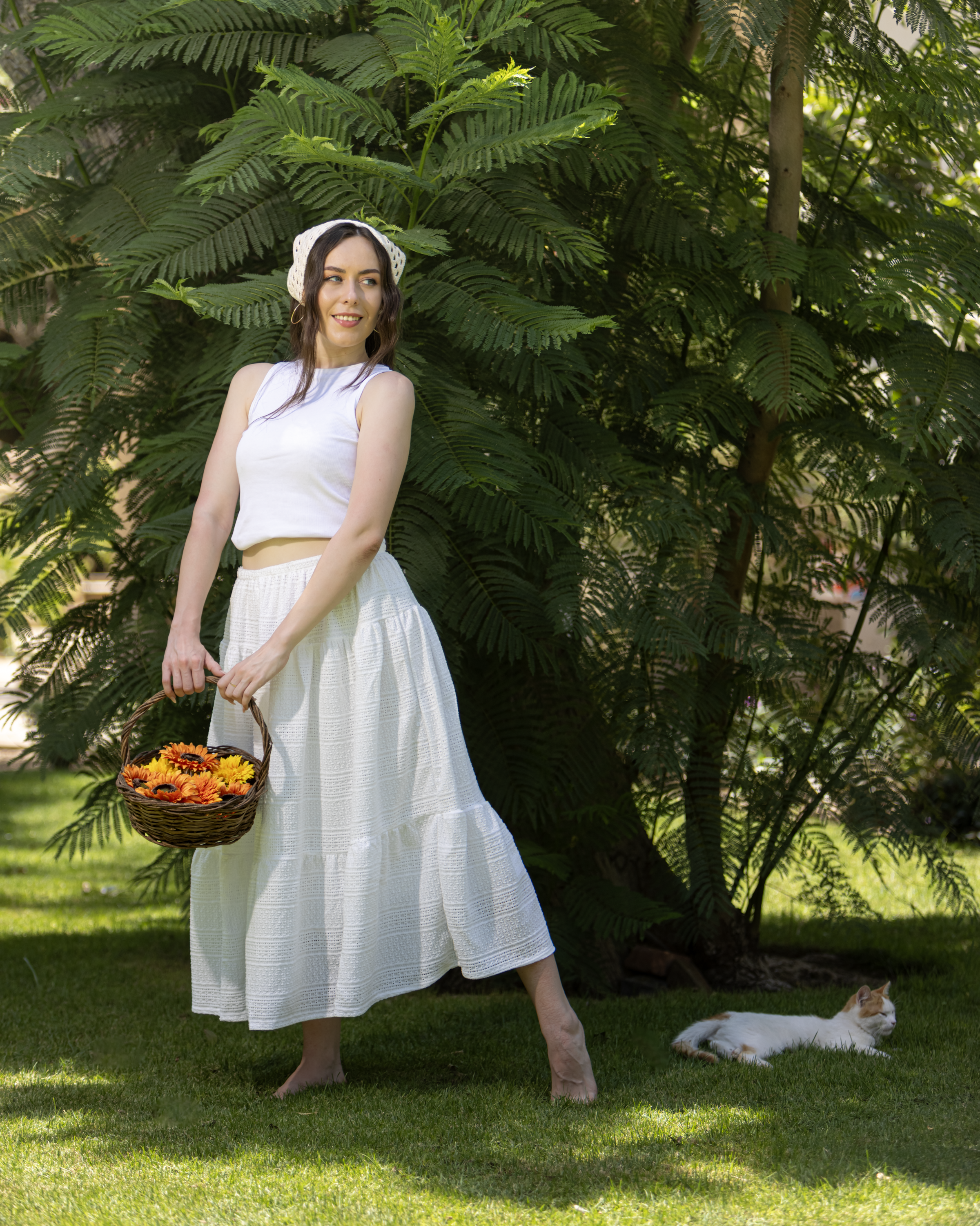 Flow Skirt – Effortless elegance meets all-day comfort.